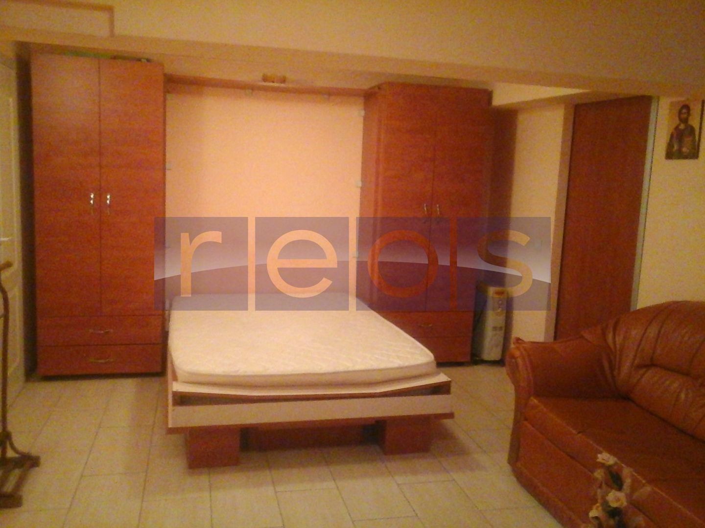 VANZARE 3 CAMERE IN VILA | SEMIDECOMANDAT |  ZONA TINERETULUI - Poză 2