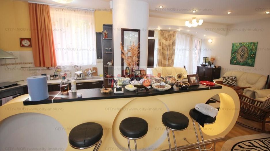 Vanzare Vila SINAIA - Poză 8