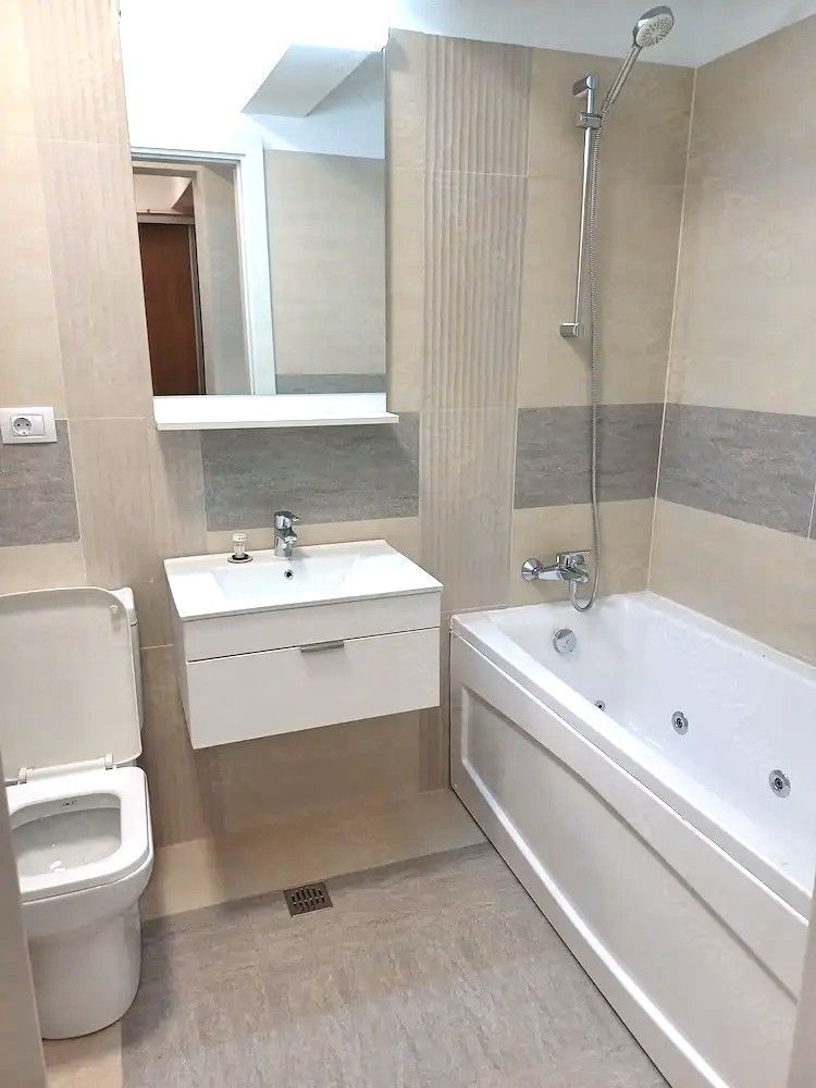 Garsonieră decomandată cu centrală proprie și parcare, High Class Residence - Poză 3