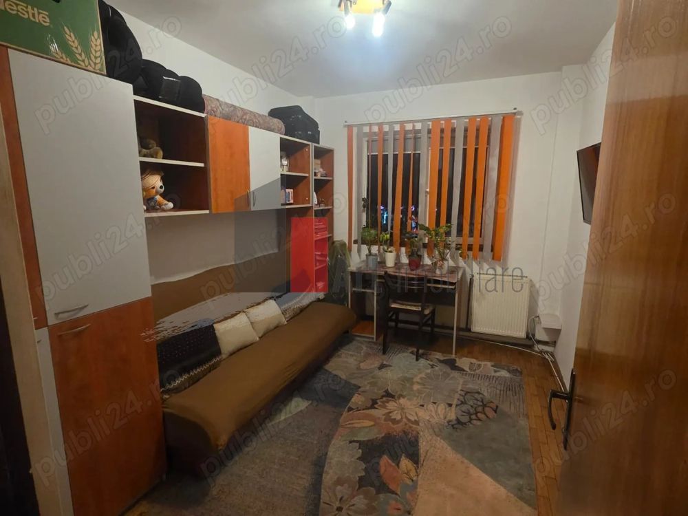 APARTAMENT 4 CAMERE BARCA-DUMBRRAVA NOUA - Poză 3