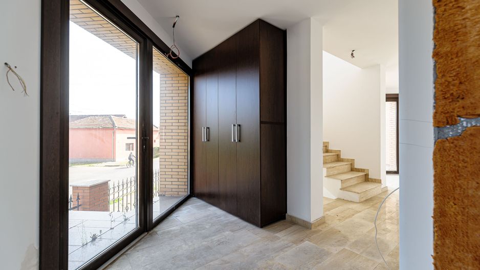 Clădire comercială în zona Grădiște. - Poză 55