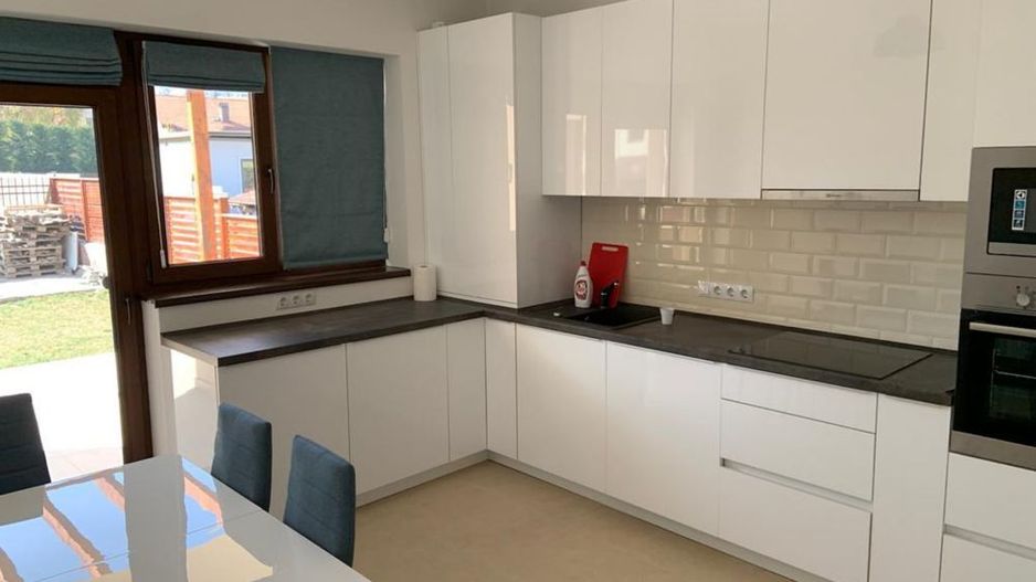 Casă 4 camere de închiriat în zona Câmpului - Poză 2