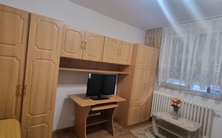 Chirie, garsonieră, mobilată, utilată, parter Blv Dacia. 250 Euro/lună - Poză 3