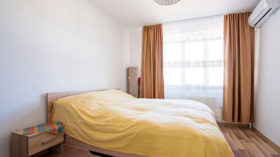 Apartament 3 camere, 2 bai, Nufarul , etaj intermediar - Poză 2