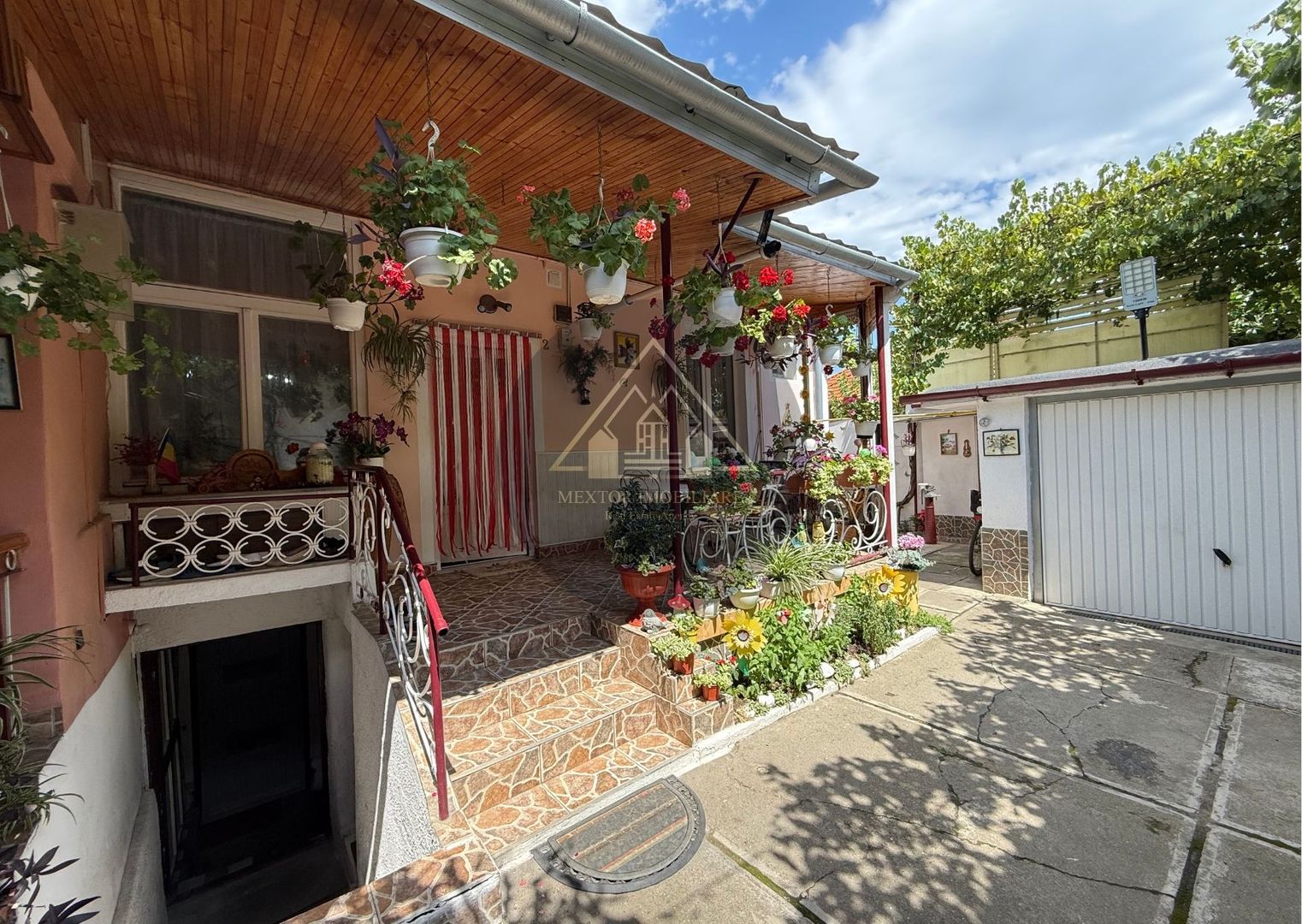 Apartament la casă de 2 camere, Medias - Poză 10