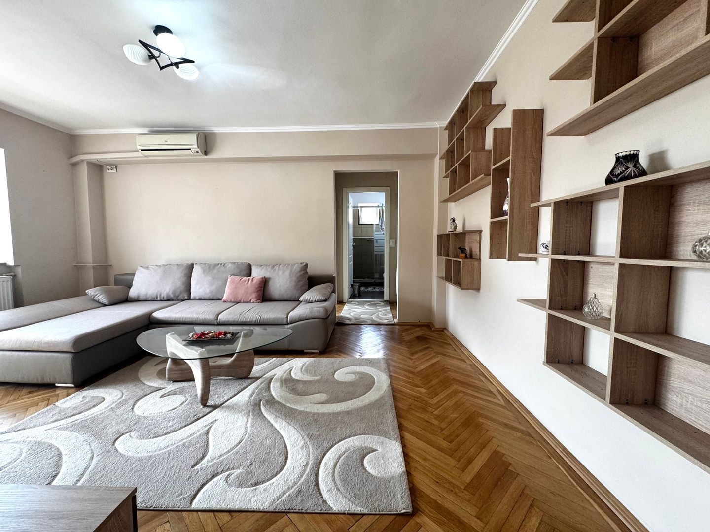 Apartament 2 camere, spațios,  în inima Timișoarei -  Piața Victoriei - Poză 8