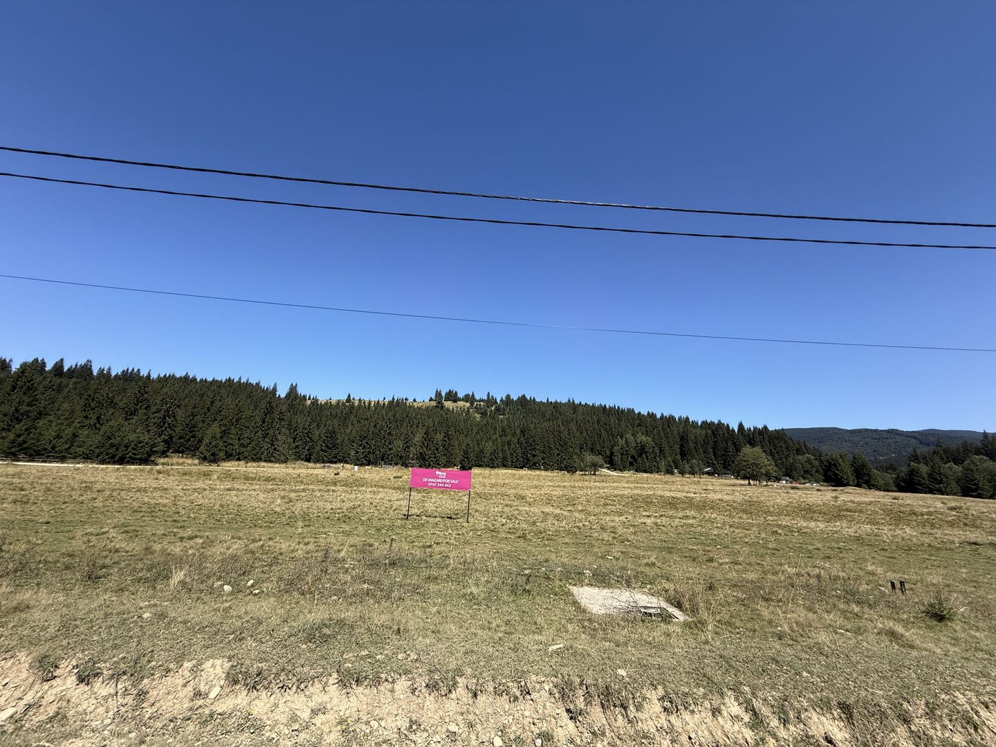 SUPER OCAZIE  - Teren intravilan, COMANDAU-PUZ case de vacanta. - Poză 1