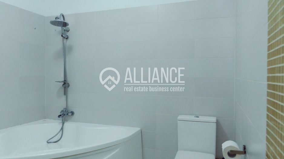 PALAZU MARE -  Vila Duplex cu 4 Camere, Panorama Superba si Curte Amenajata - Poză 16