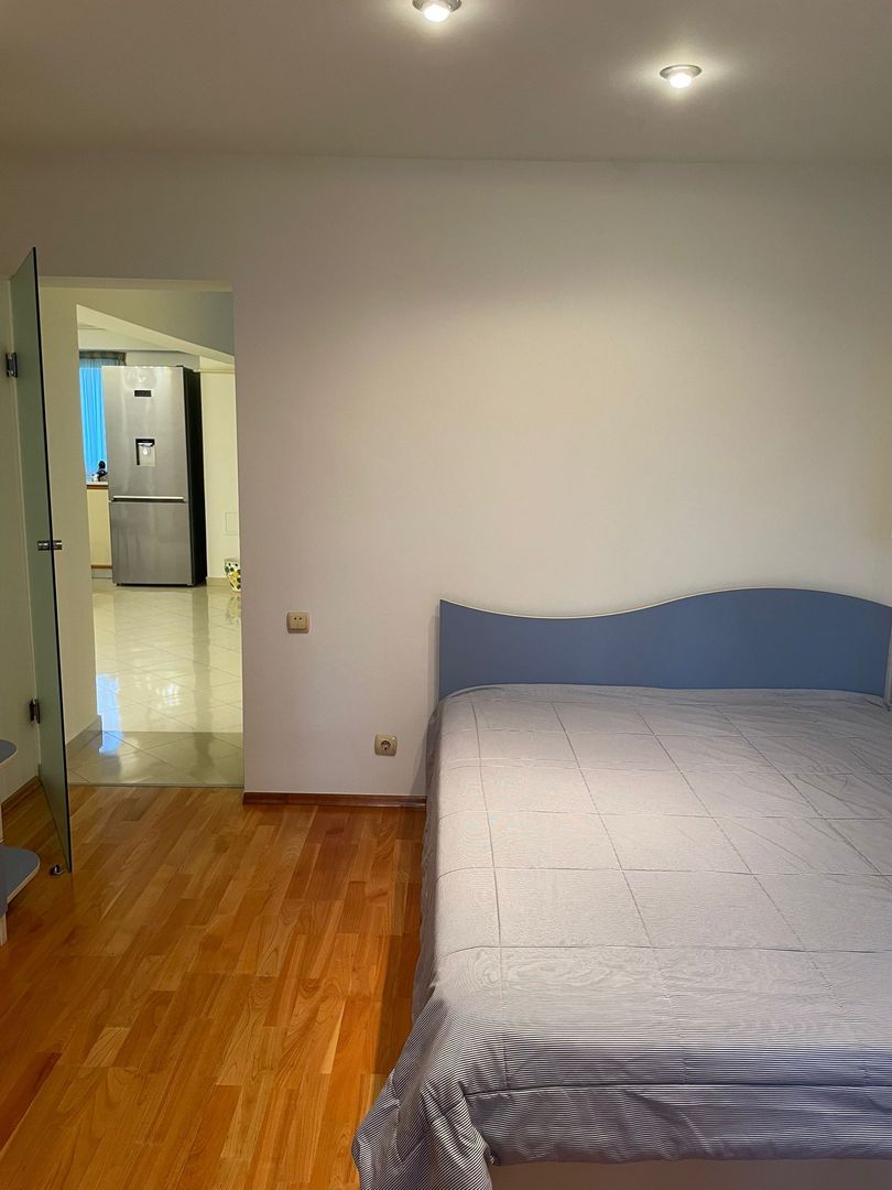 De vanzare Apartament 3 camere Matei Basarab, Calarasi, Central - Poză 11
