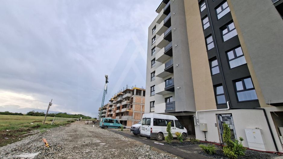 Apartament 40.39 mp utili balcon 7.3 mp lift si parcare pe Dna Stanca - Poză 2