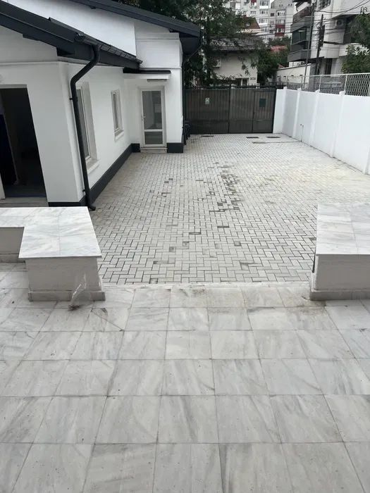 Domenii | 4 Camere +2 Camere | 2 Case | Vile | 240mp | Curte | Parcari - Poză 8