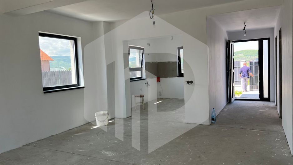 Casa Single Cristian | 4 Camere | 570mp de  Gradina - Poză 5