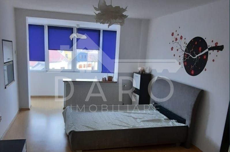 INCHIRIEZ APARTAMENT CU 2 CAMERE - Poză 1