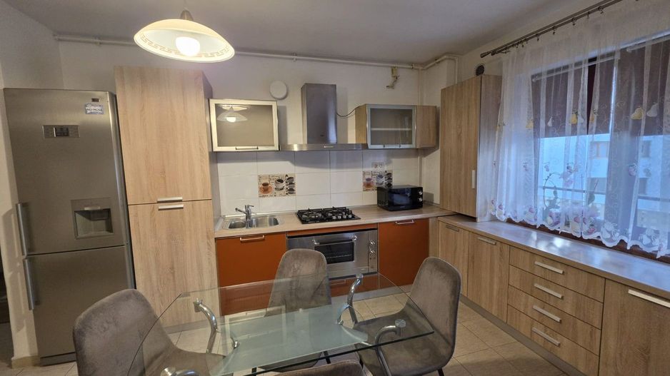 Apartament modern 3 camere Torontalului, Parcare subterană - Poză 3