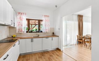 De inchiriat Casa moderna 160 mp teren 1000 mp Tocile Sadu - Poză 3