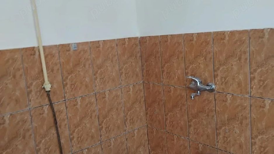 BRASADAS vinde garsoniera 37 mp. la etajul 3 pe Ostrovului. - Poză 5