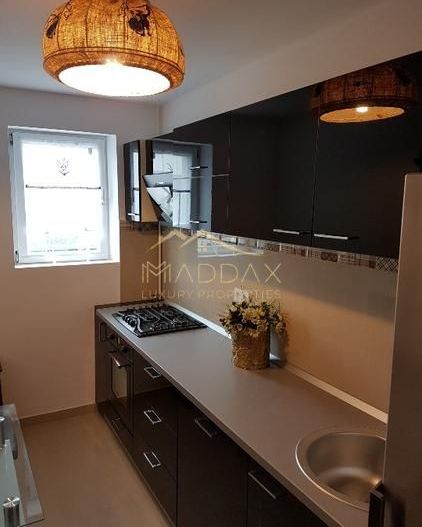 Piața Victoriei | Spate Guvern | 2 Camere Lux | Loc de Parcare Inclus | Metrou - Poză 2