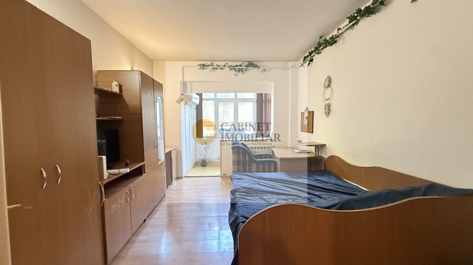 2 camere I Piata Sfintii Voievozi - Victoriei I Parter inalt - Poză 2