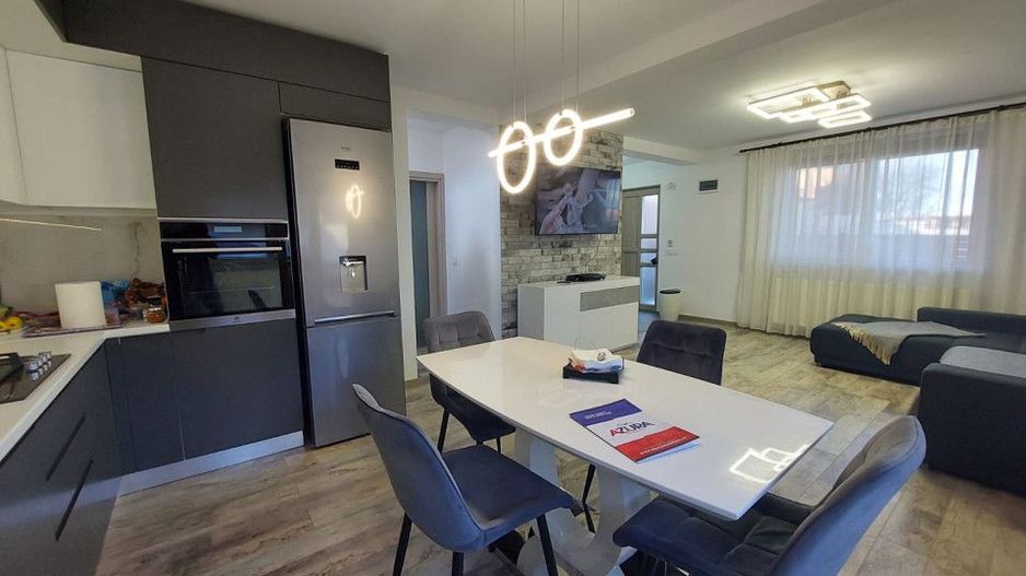 Vanzare Casa Trivale strada Campului - Poză 3