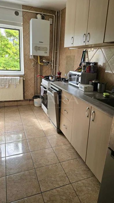 Apartament cu 4 camere, în zona BRD Mărăști – aproape de Centru. - Poză 1