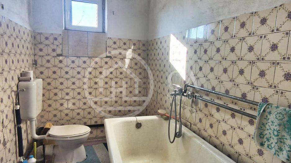 Casă de închiriat cu 3 camere în zona Cantemir, Oradea. - Poză 10