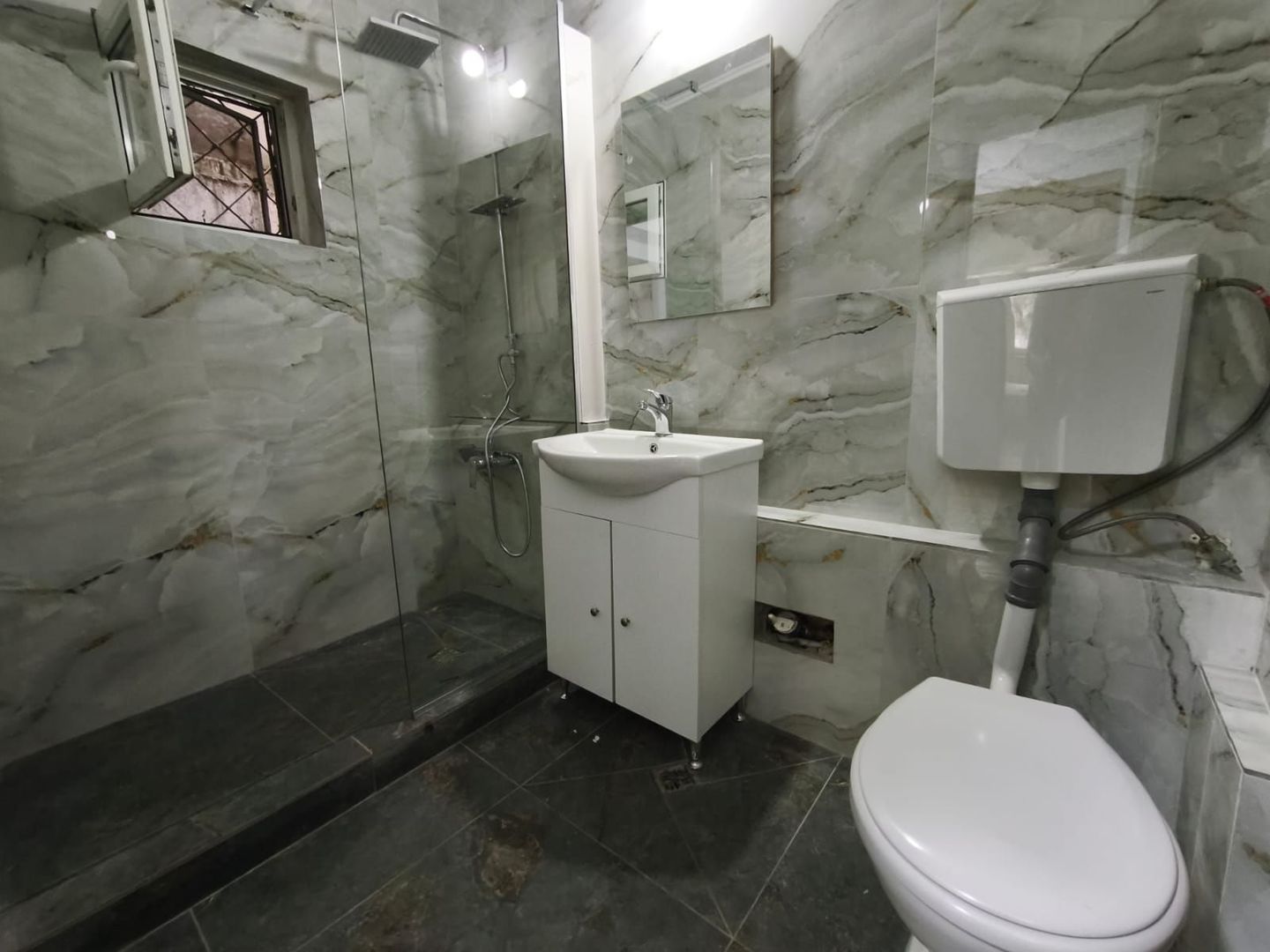 Apartament 3 camere | Bd. Tomis |  Zona Tomis 3 | Poziție excelentă - Poză 12