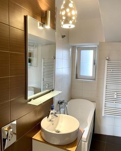 Inchiriere apartament, 2 camere, Casa Poporului, bl.Libertatii - Poză 8