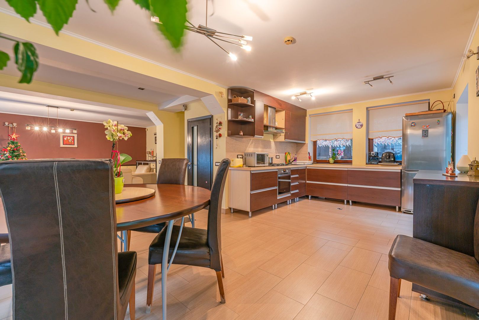 Casa individuala in Dambul Morii cu vedere spre Piatra Mare - Poză 2