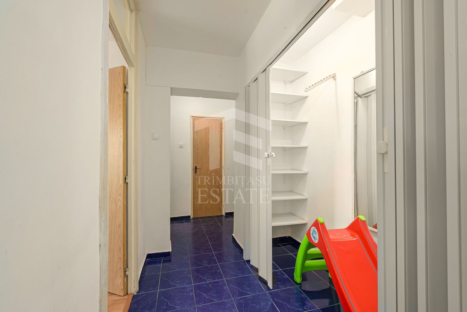 Apartament de vanzare 3 camere - Teiul Doamnei. - Poză 15