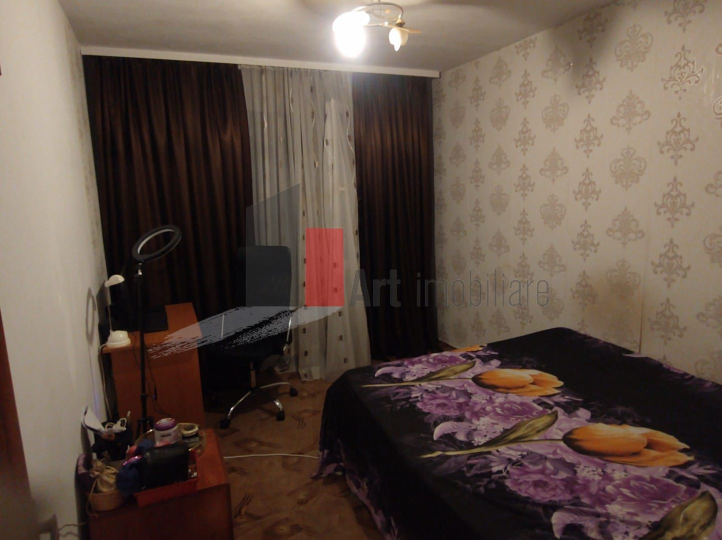 Vânzare apartament 4 camere decomandat Olteniței - Sudului - Poză 1