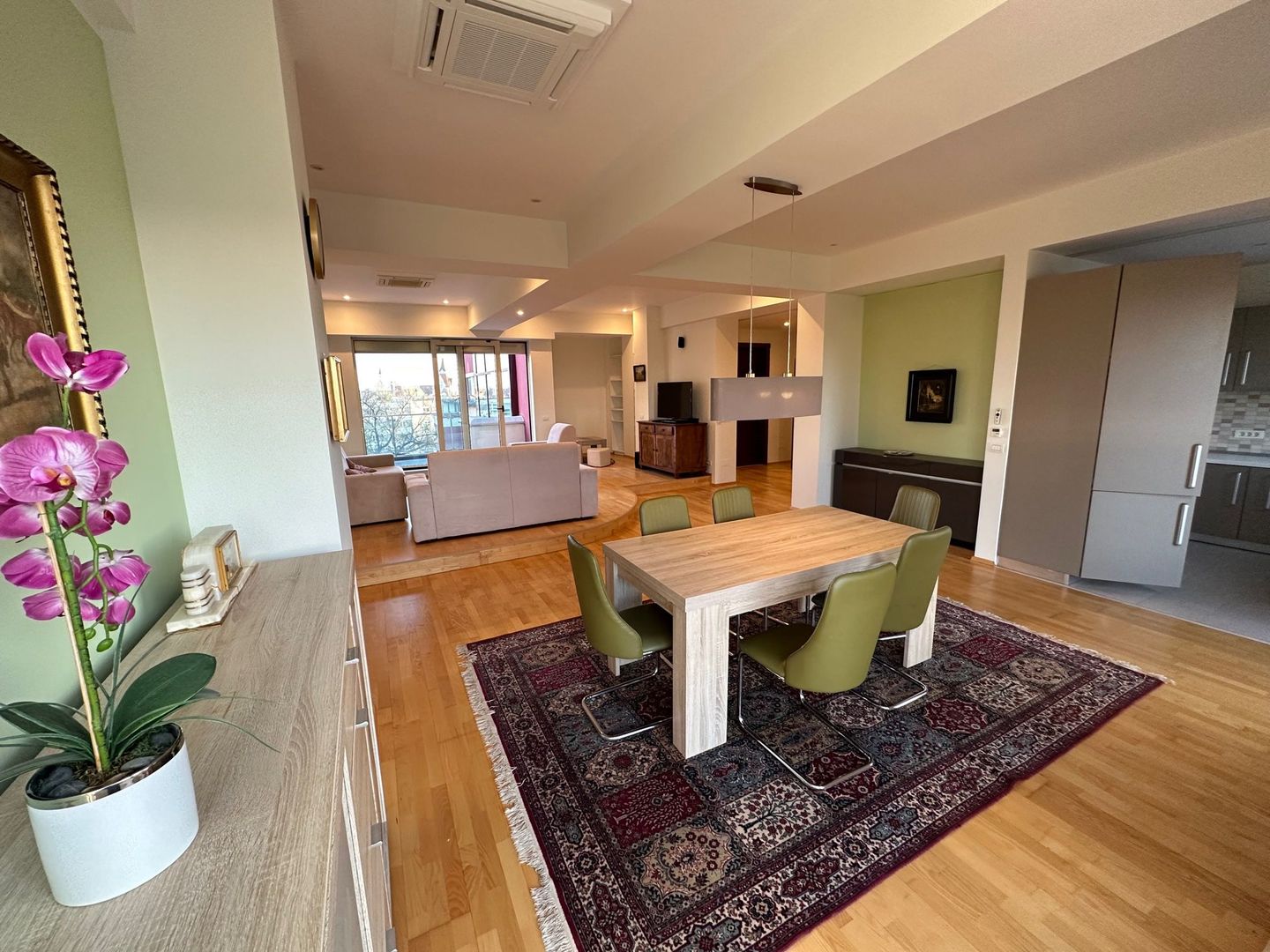 Penthouse de închiriat cu terase de 65 mp - Poză 11