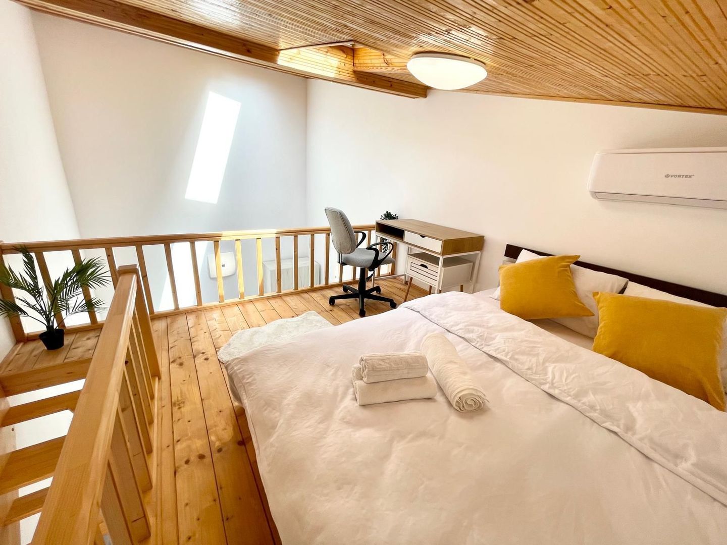 Apartament de închiriat – Zona Parcul Carol / Tineretului - Poză 3