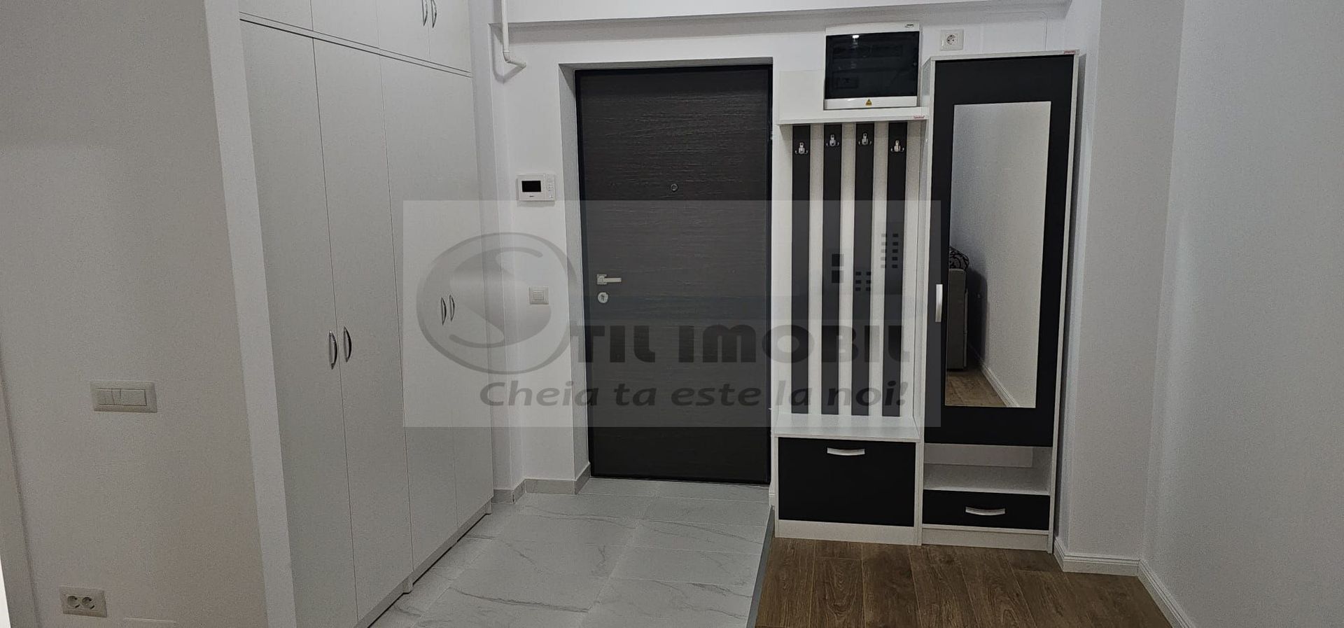 Apartament 1 Camera UNIREA TOWERS - 440 euro - Poză 2