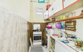 Casă cu 3 camere pentru investiții în Grădiște - Poză 10