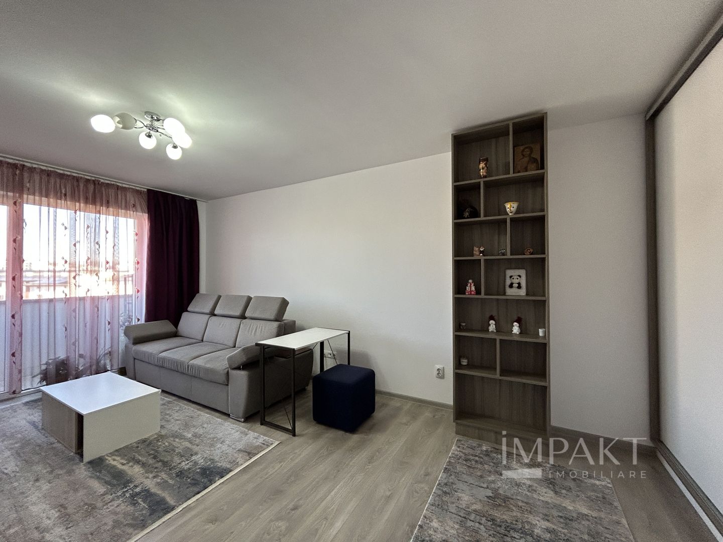 Vanzare apartament bloc nou, etaj intermediar, Piata 1 Mai! - Poză 3