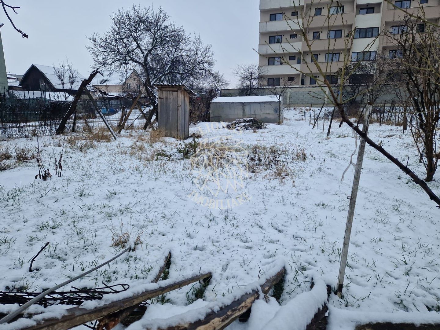 Teren intravilan 790mp cu utilitati-pretabil casa/bloc-Zona Pompieri - Poză 1