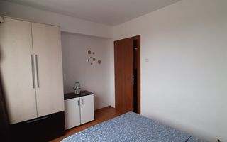 Apartament cu 3 camere - Centru/Piata 700 - Poză 5