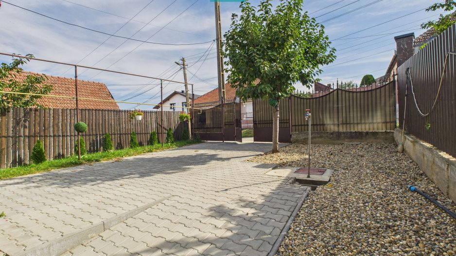 Casă cu 3 camere și teren generos, Pâncota - Poză 18