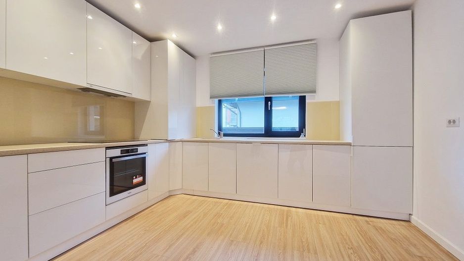 Vila 5 camere | De vanzare | Pipera-Tunari - Poză 3