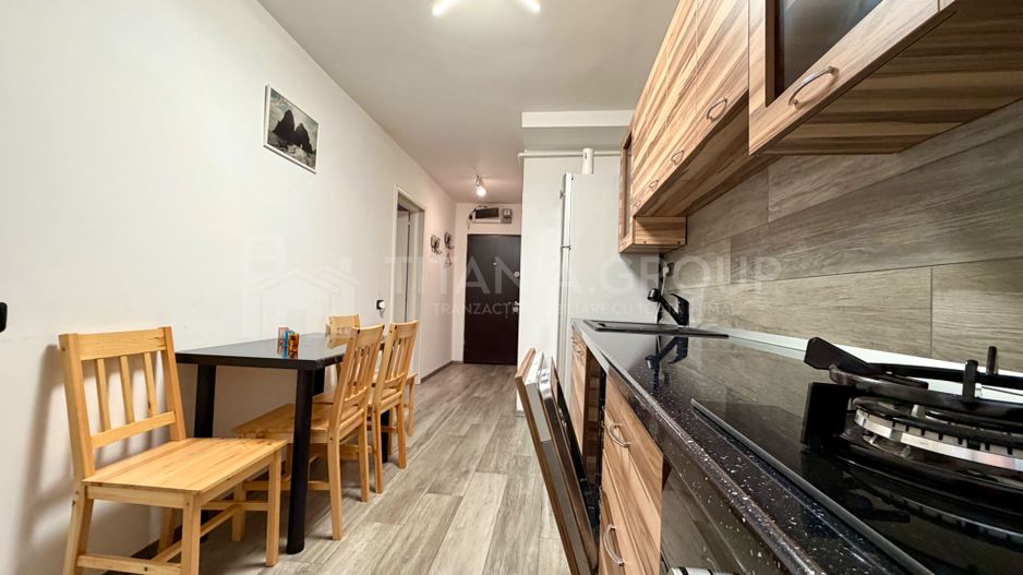 Apartament cu 3 camere, 2 bai  - zona Tractorul - Poză 5