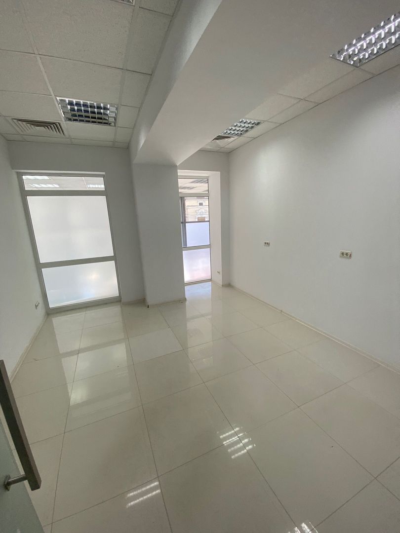 Spațiu de birouri de la 200 - 600mp - Poză 10