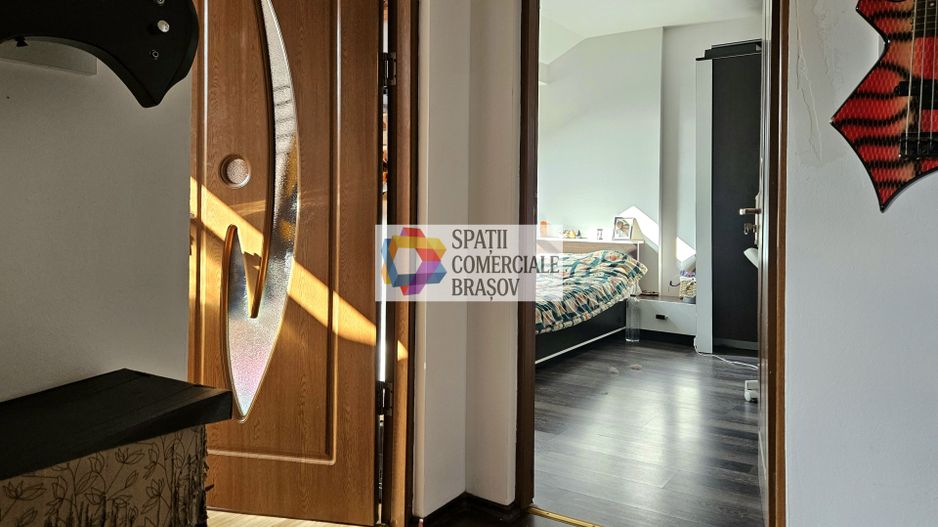 Apartament cu trei camere - mansarda, zona Garii 56 mp - Poză 4