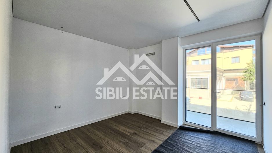 Apartament Premuim 3 camere garaj Sibiu central - Poză 5
