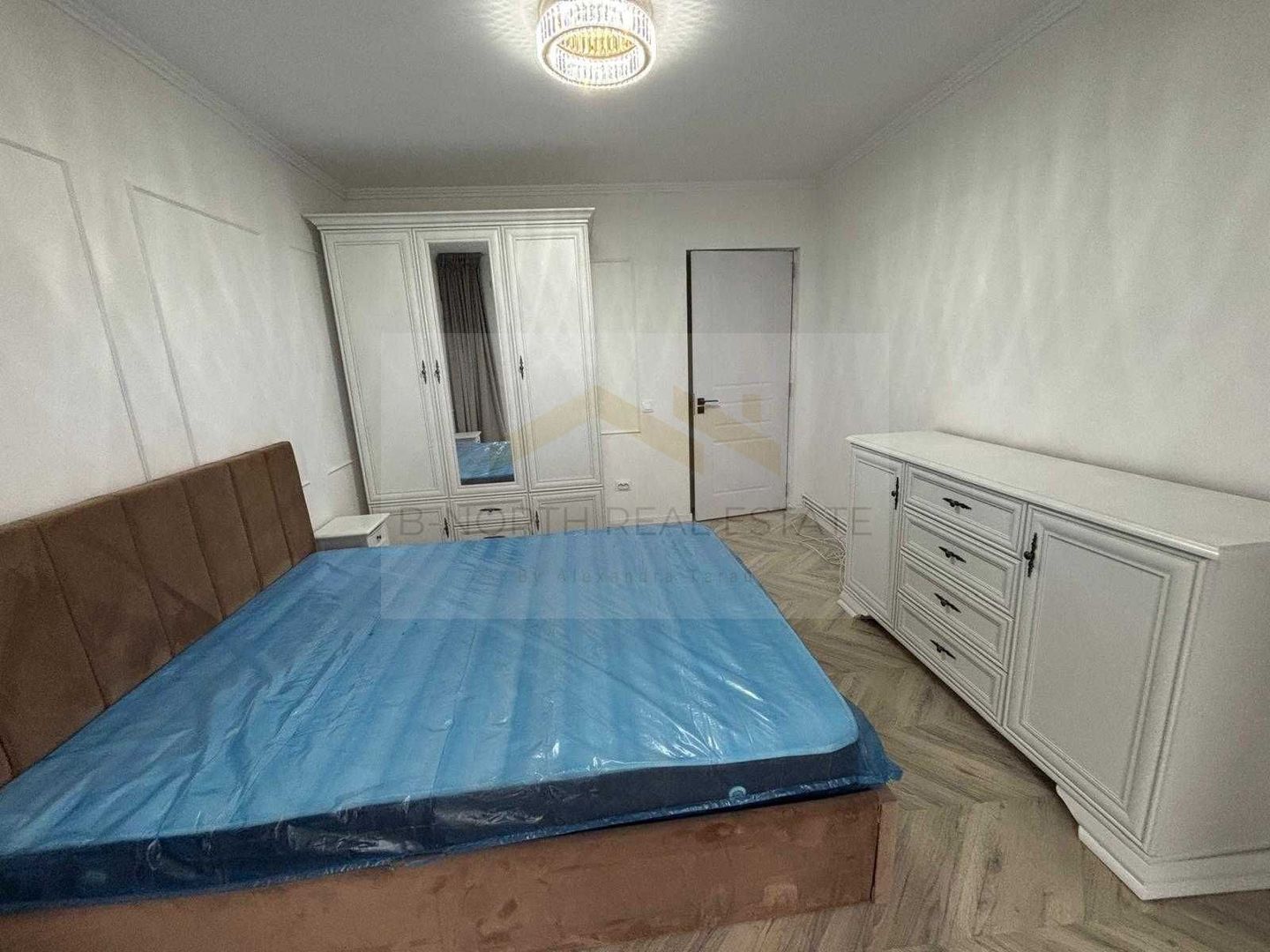 Apartament de închiriat 3 camere Bulevardul Unirii | 92 mp | Centrala Proprie - Poză 1