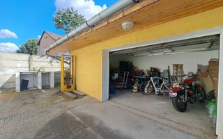 Proprietate 450 mp pe Calea Clujului cu teren de 787mp in Oradea - Poză 3