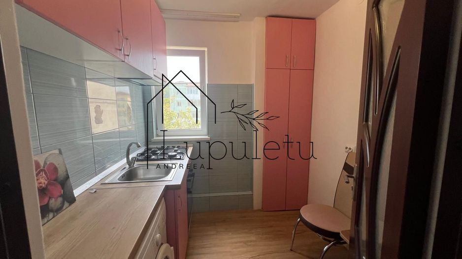 Apartament 3 camere | 40 MPU | Renovat | Cisnădie – Zonă liniștită - Poză 1