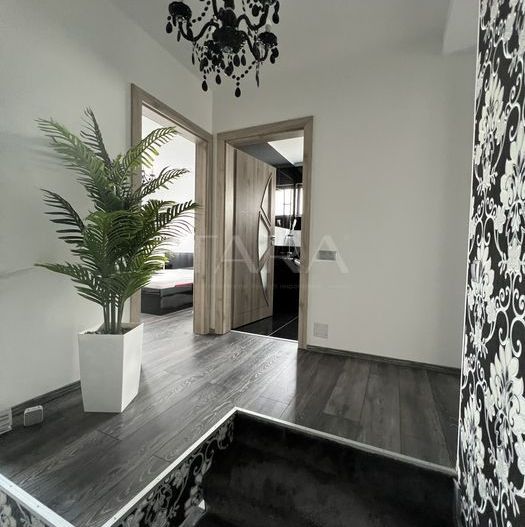 Casă / Vilă cu 4 camere de vanzare in Floresti, zona Eroilor - Poză 6