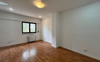 VILA CU 5 CAMERE LA INCHIRIERE PE MALUL LACULUI STRAULESTI - Poză 10