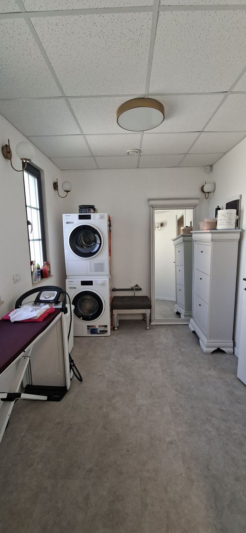 Vila spatioasa cu piscina - Dumbravita/Padurea Verde - Poză 29