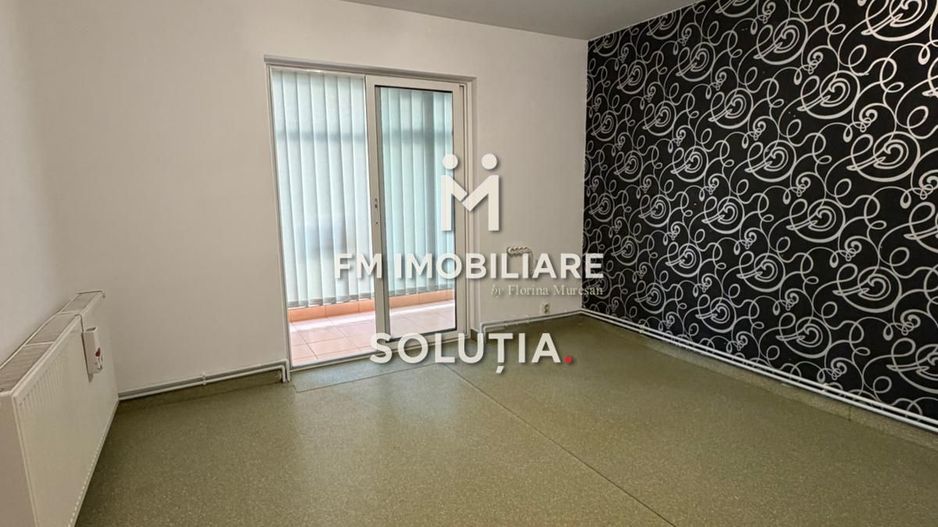 Apartament 3 camere, decomandat, zona Moldovei! - Poză 1